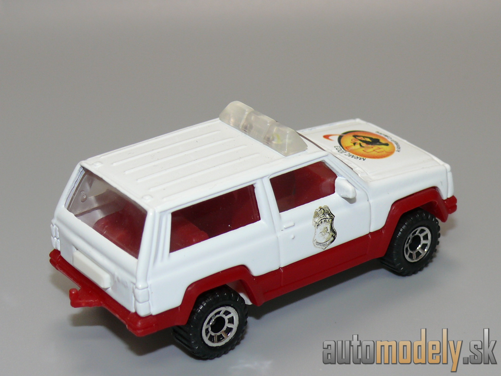 Matchbox - Jeep Cherokee - 1:58