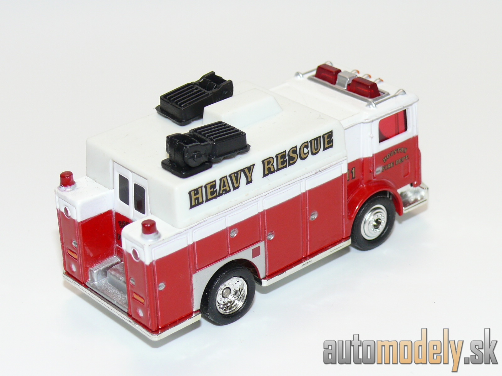 Matchbox - Mack Auxiliary Power Truck - 1:84