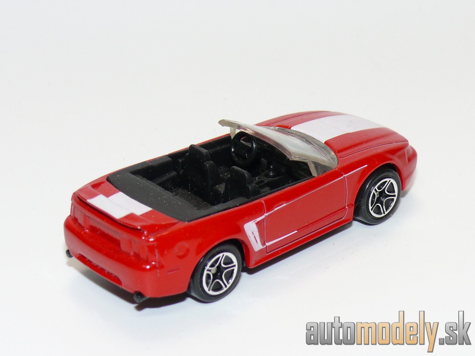 Matchbox - '99 Mustang - 1:61