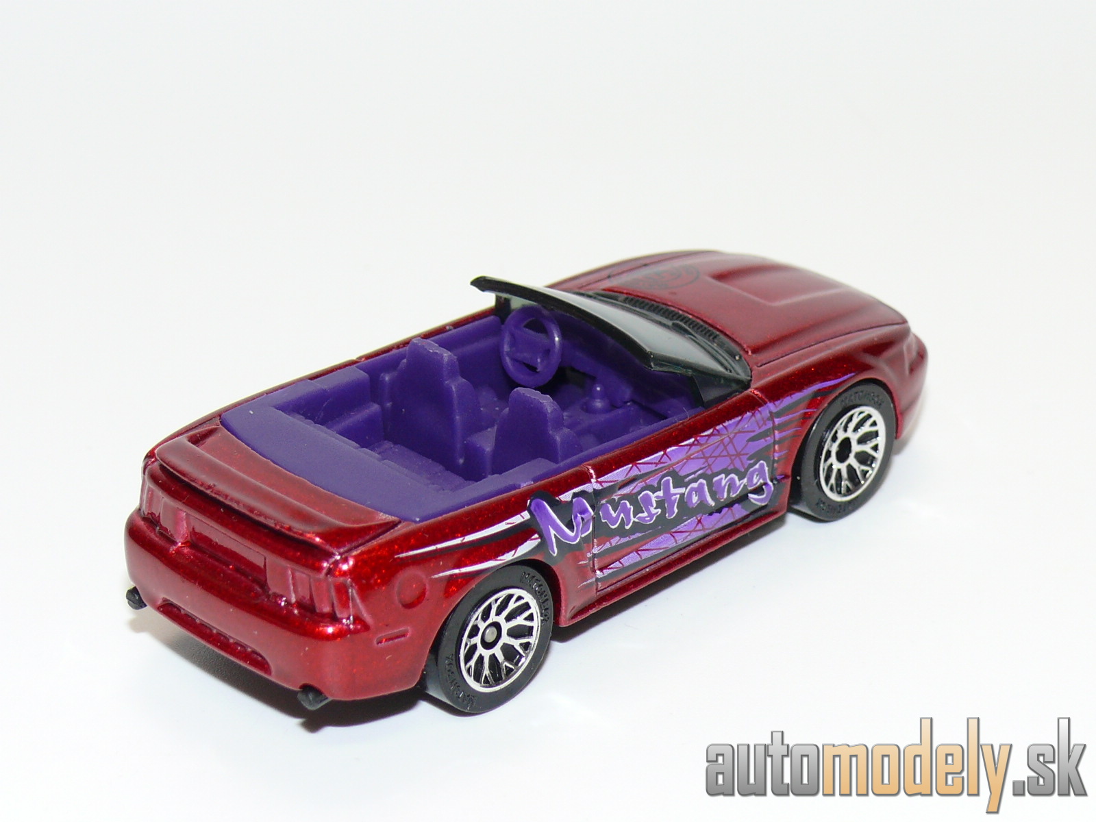 Matchbox - '99 Mustang - 1:61