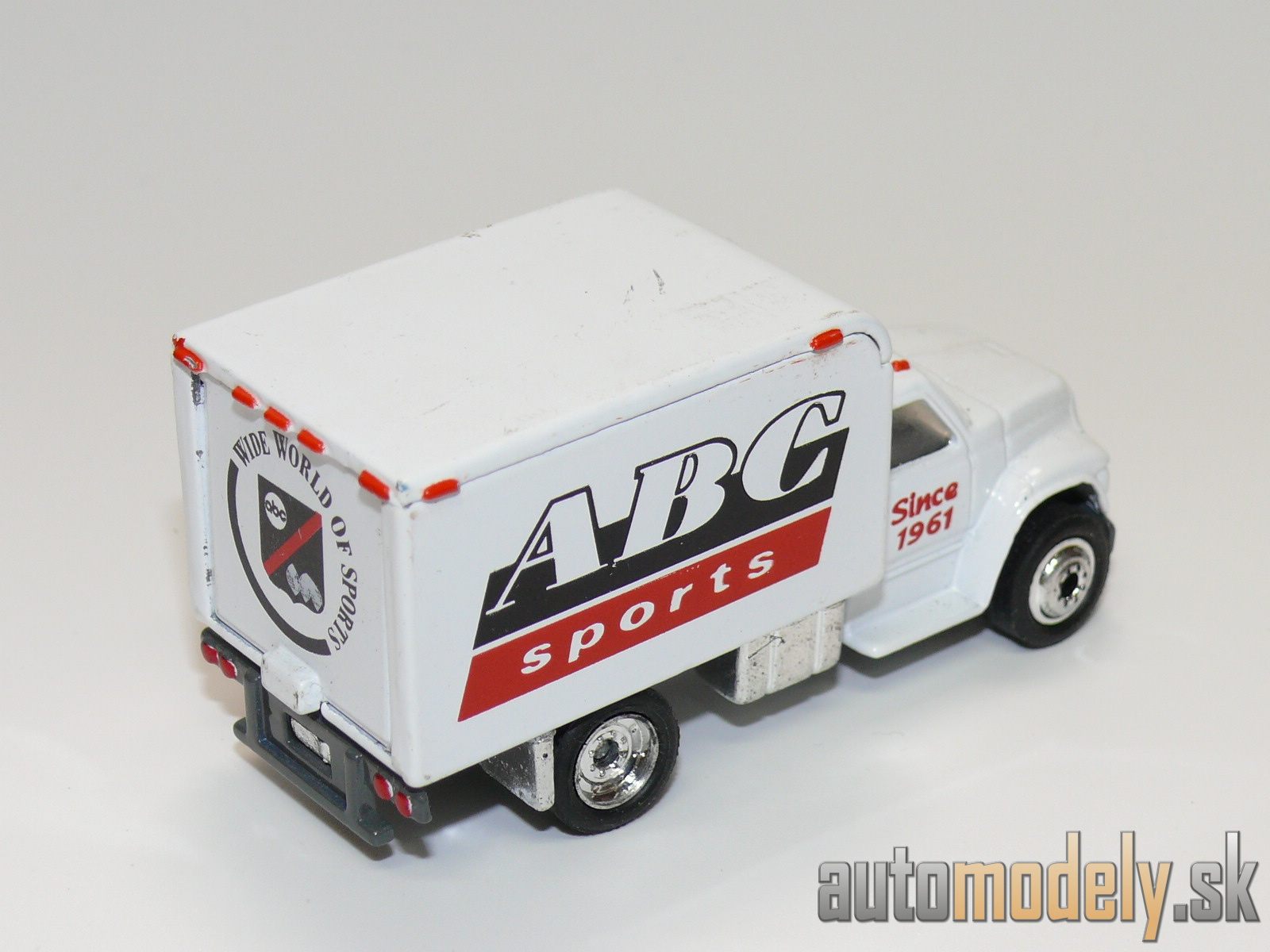 Matchbox - Ford F800 Delivery Van - 1:70