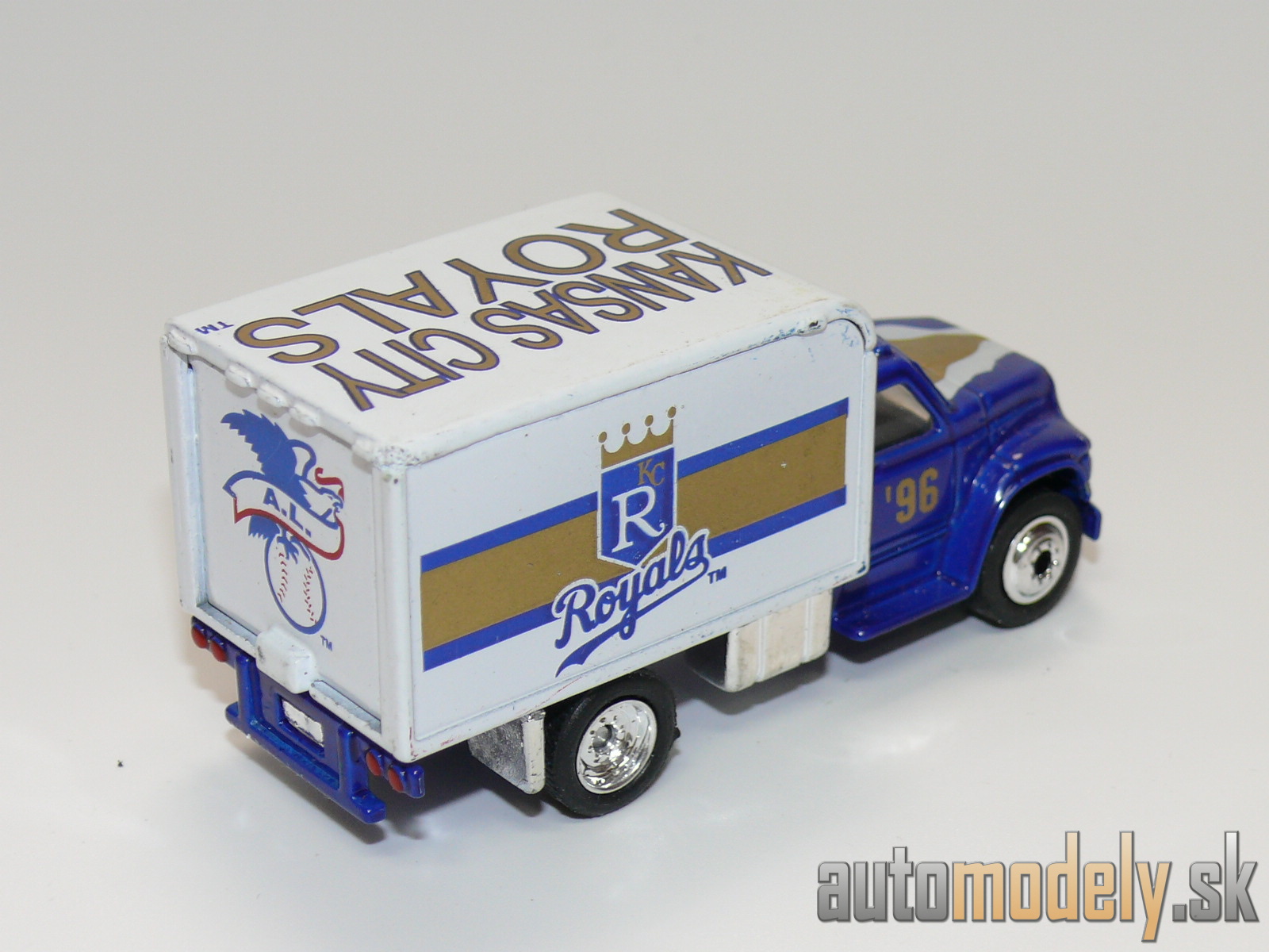Matchbox - Ford F800 Delivery Van - 1:70
