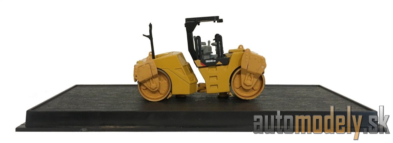 Amercom - Vibratory Asphalt Compactor MB-4 - 1:64