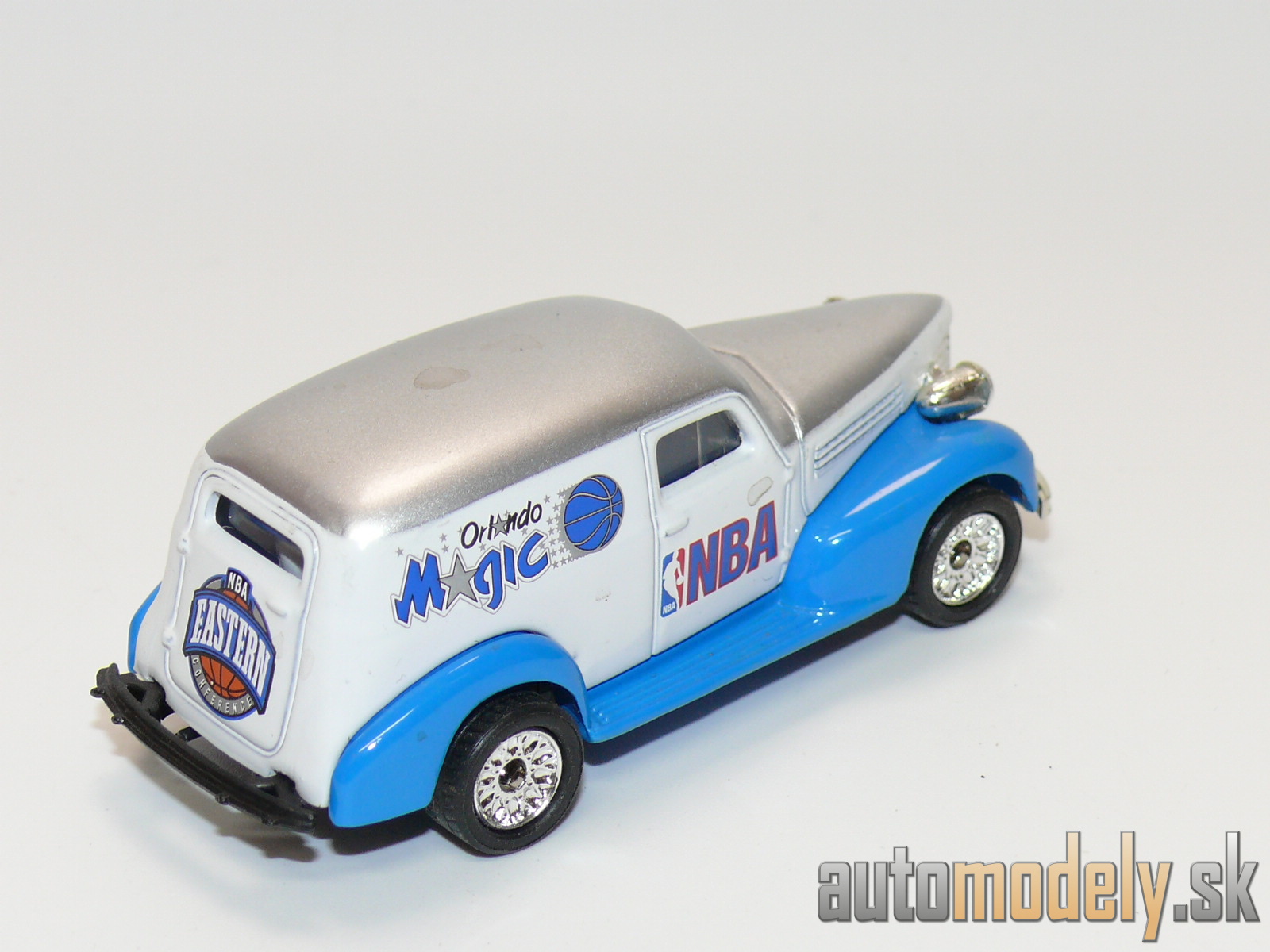 Matchbox - '39 Chevy Sedan Delivery "Orlando Magic Western Conference NBA" - 1:63