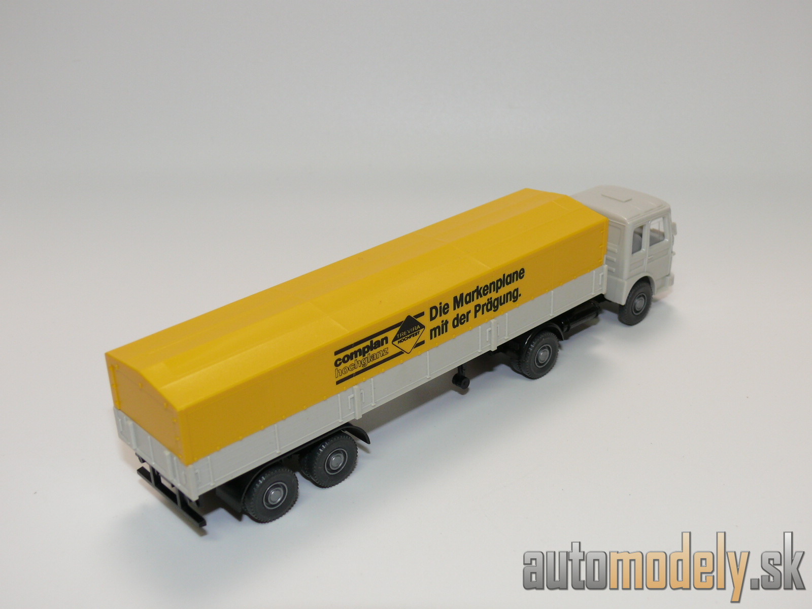 Wiking 535 - MAN Canvas back trailer "Complan Hochglanz Trevira Hochfest" - 1:87