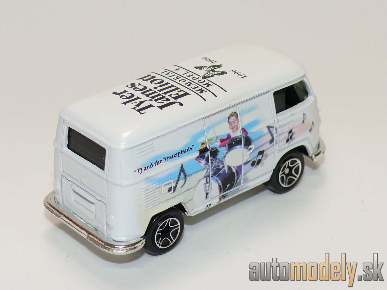 Matchbox - VW Delivery Van "Tayler James Elliott Memorial Model 4 1996-2000" - 1:58