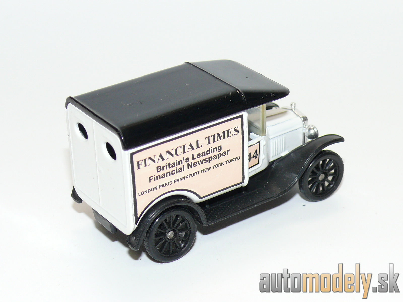 Matchbox - 1921 Model T Ford "Financial Times Britain's Leading Financial Newspaper" - 1:52