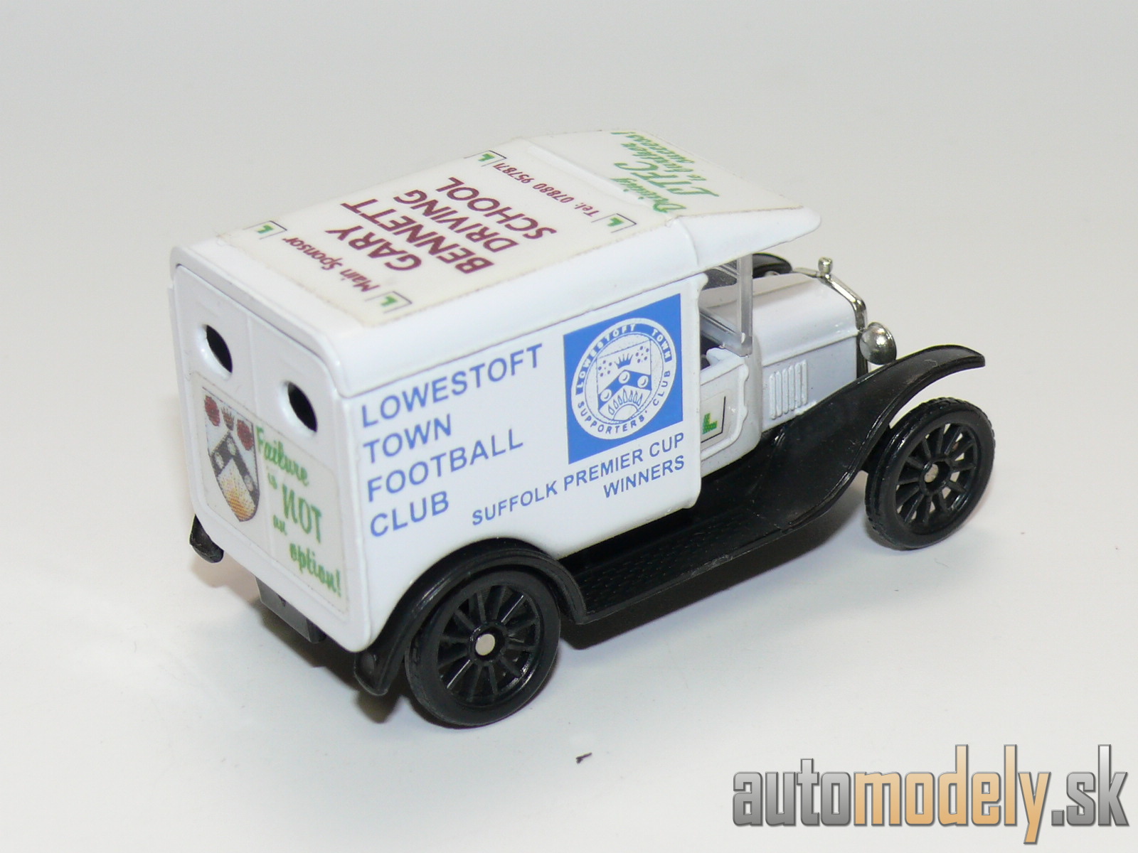 Matchbox - 1921 Model T Ford "Lowestoft Town Football Club" - 1:52