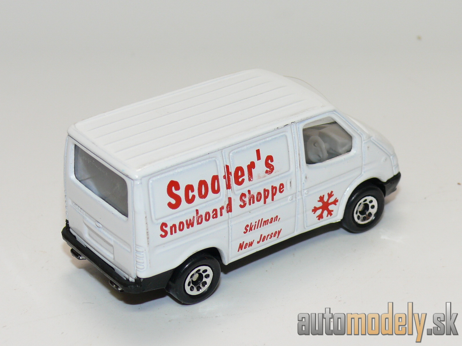 Matchbox - Ford Transit "Scooter's Snowboard Shoppe" - 1:63