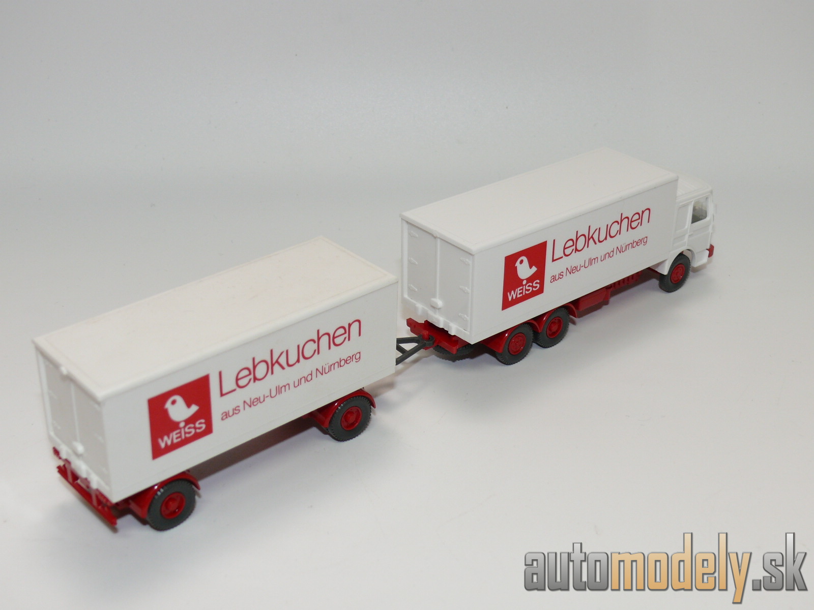 Wiking 471 - M.A.N. Bussing "Weiss Lebenkuchen" - HO 1:87