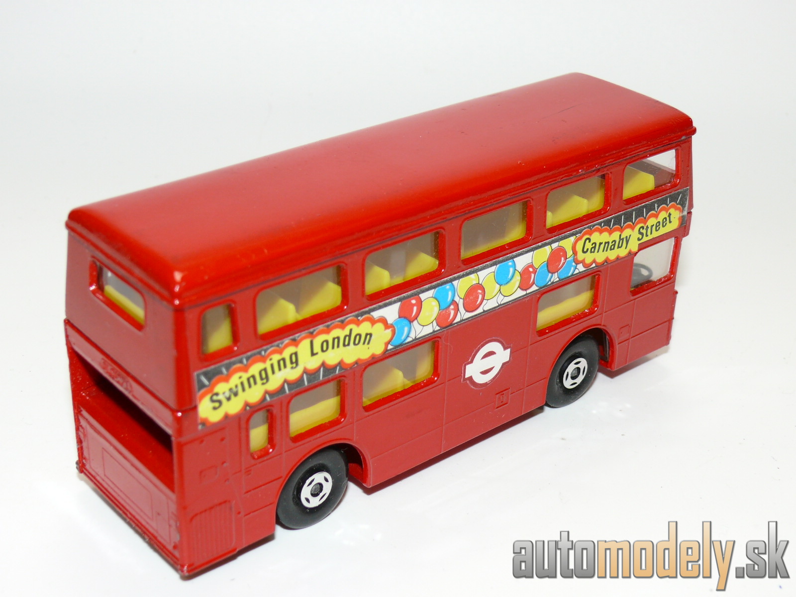 Matchbox Super Kings K-15 - Bus "Carnaby Street"