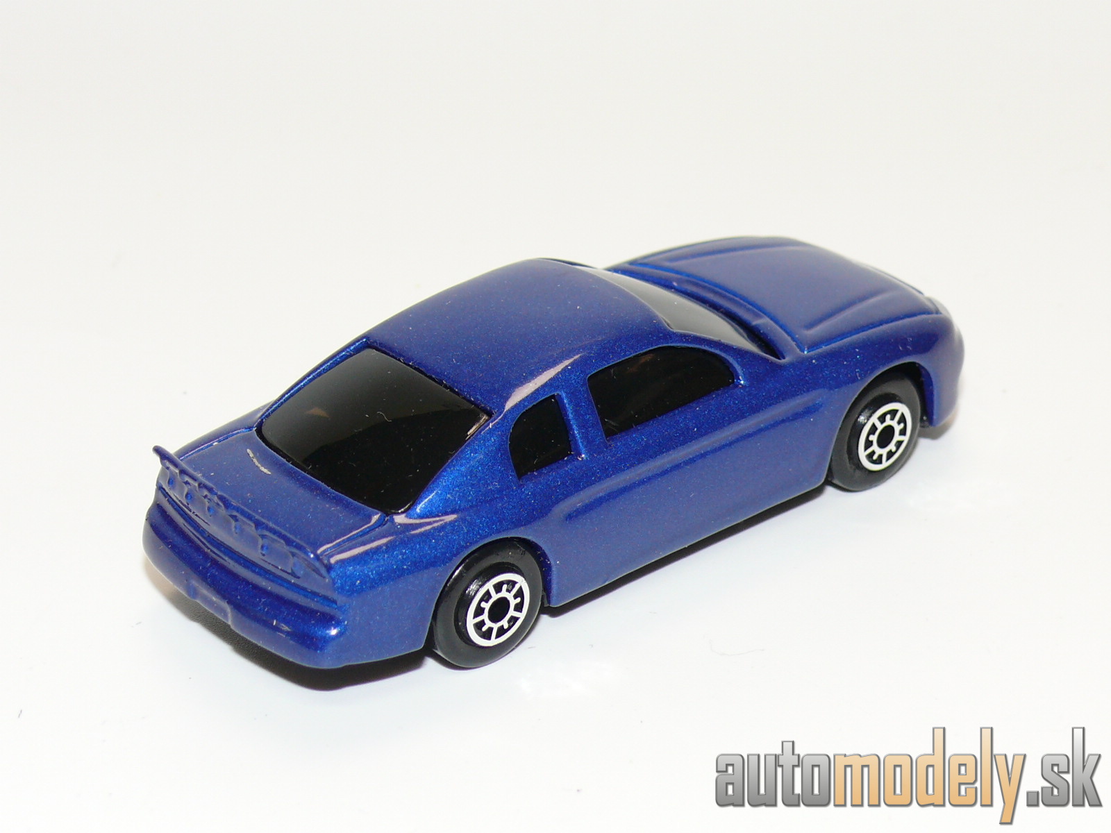Welly - 2004 Chevrolet Monte Carlo - 1:60