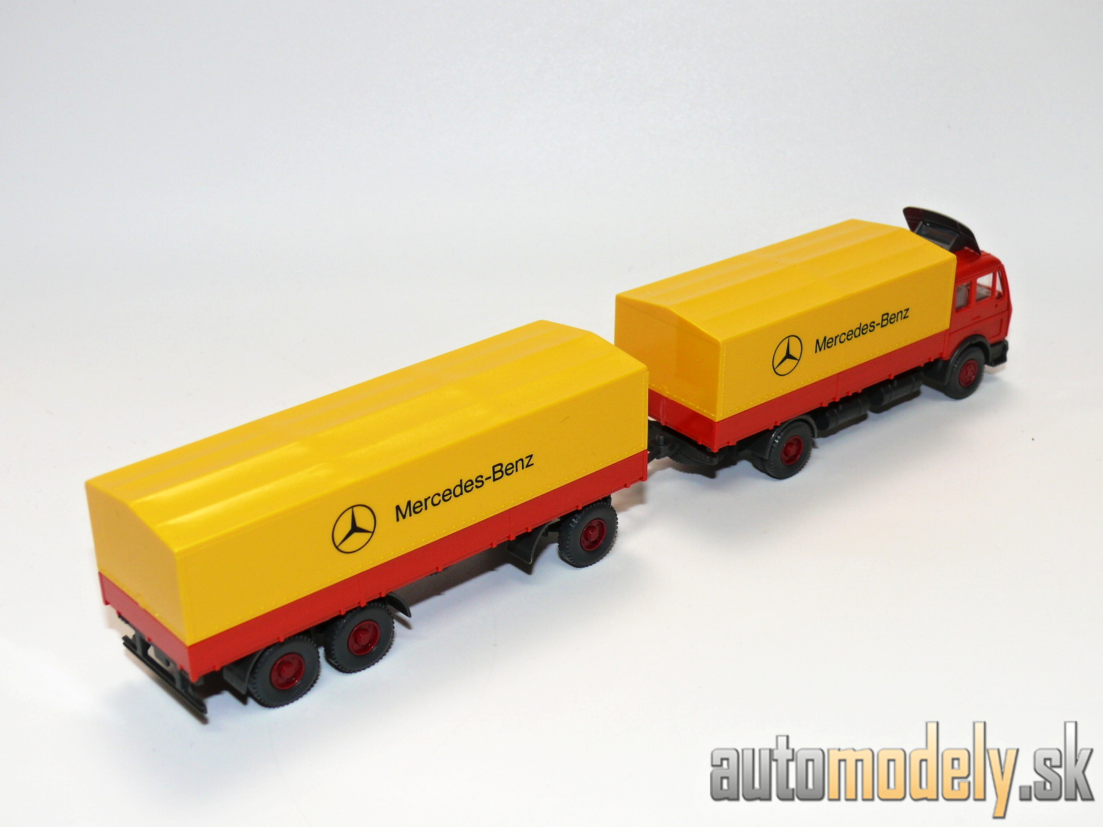Wiking 456 - MB 2235 Pritschen "Mercedes-Benz" - HO 1:87