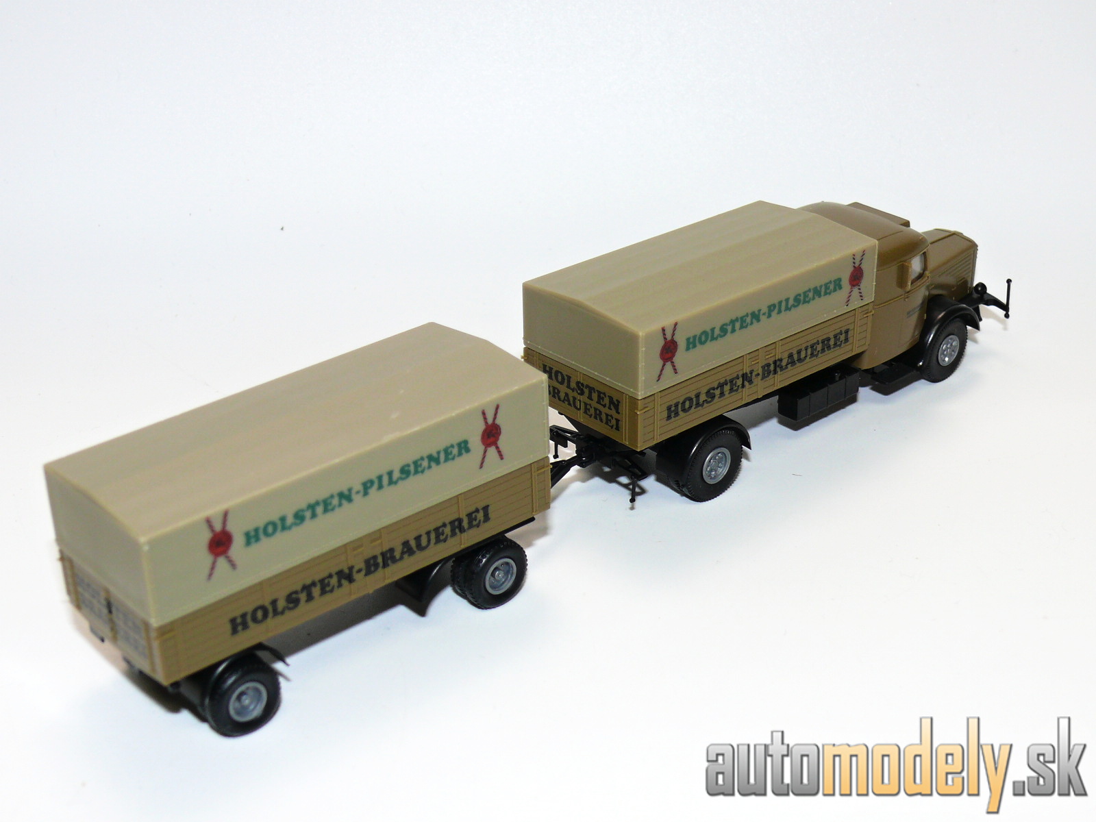 Brekina 7422 - Büssing 8000 Hängerzug "Holsten Brauerei" - HO 1:87