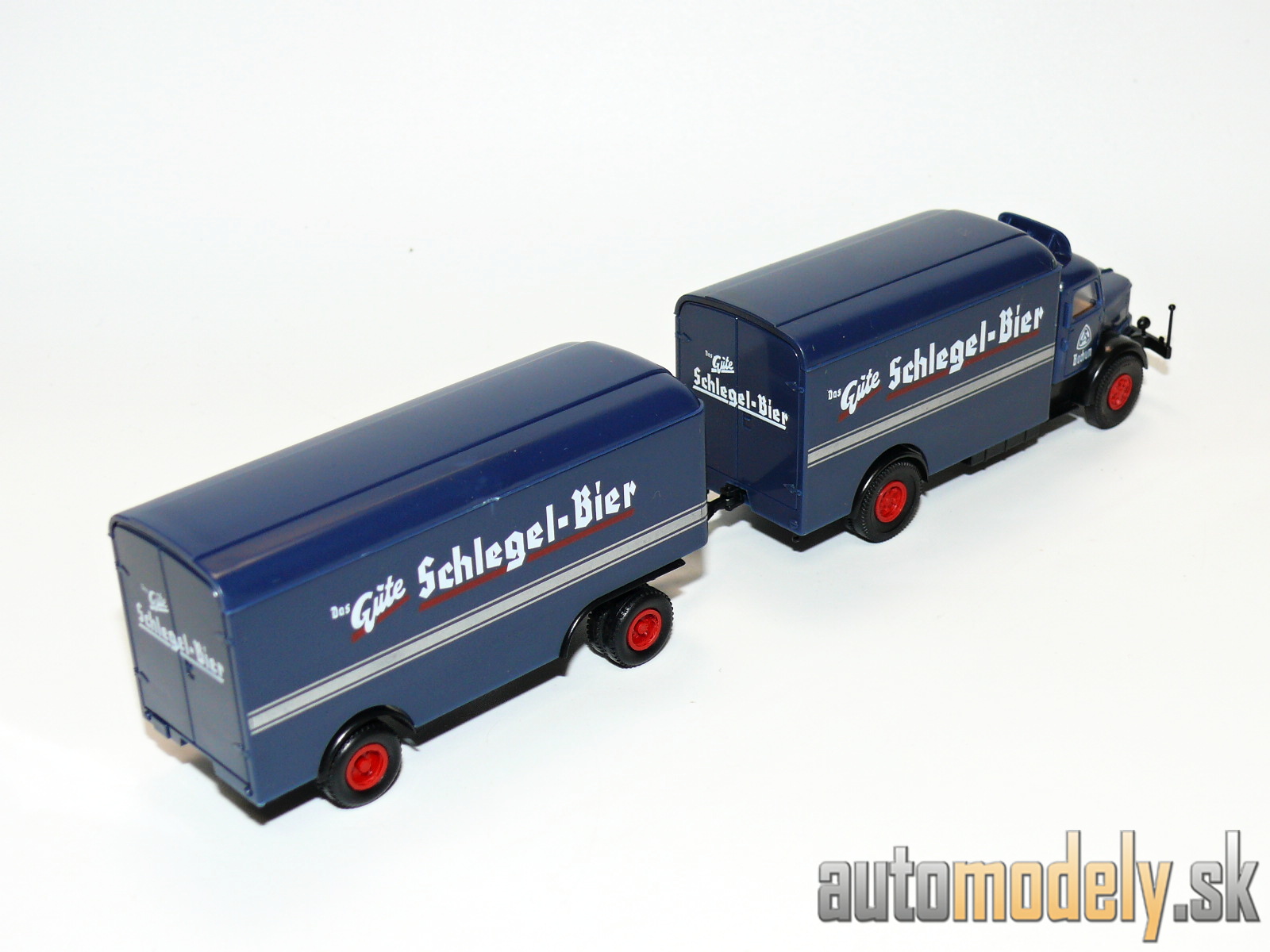 Brekina 7722 - Krupp Mustang Koffer-Lastzug "Schlegel-Bier" - HO 1:87