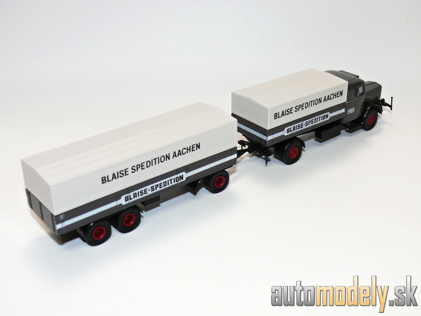 Brekina - Büssing 8000 Hängerzug "Blaise Spedition Aachen" - HO 1:87