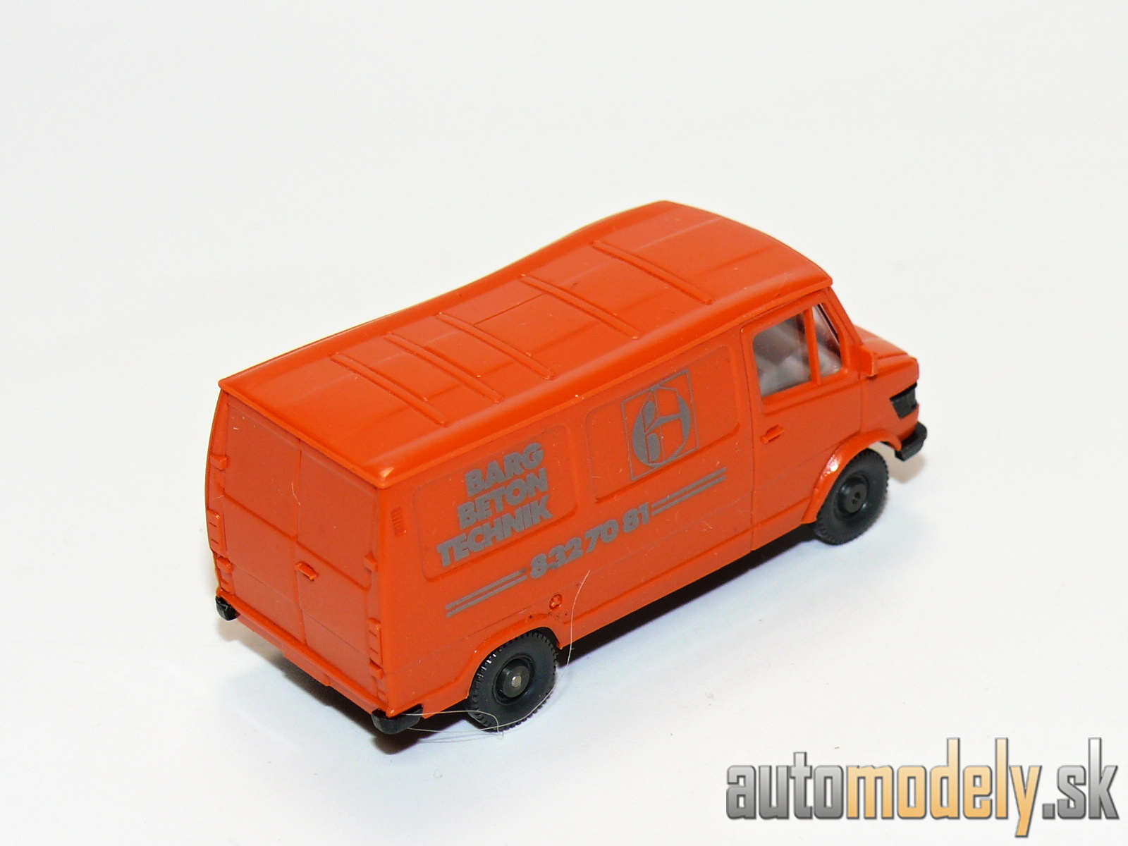 Wiking 280/5 - Mercedes-Benz MB 207 D Kastenwagen "Barg Beton Technik" - 1:87