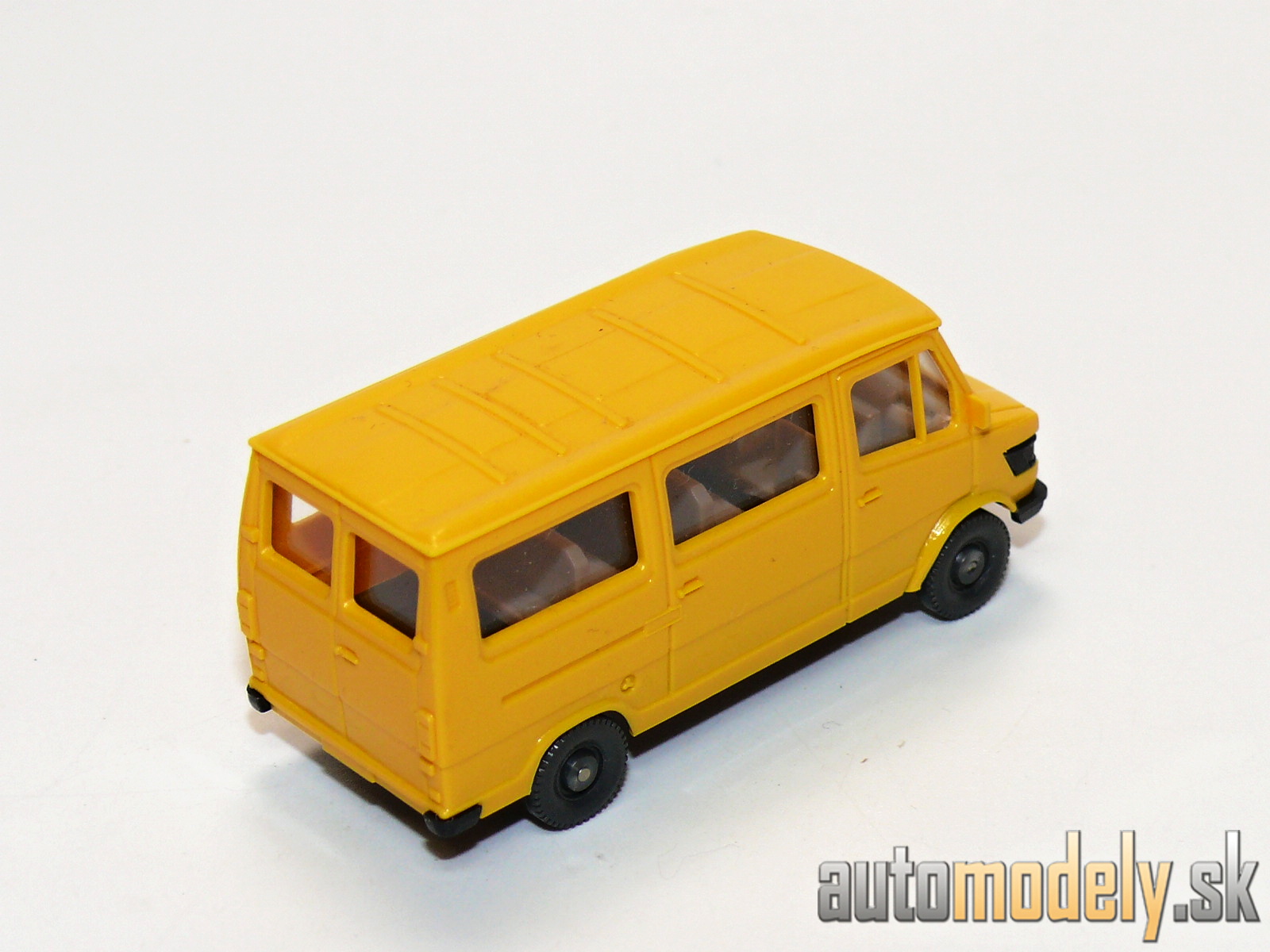 Wiking 282/1 - Mercedes-Benz MB 207 D Bus - 1:87