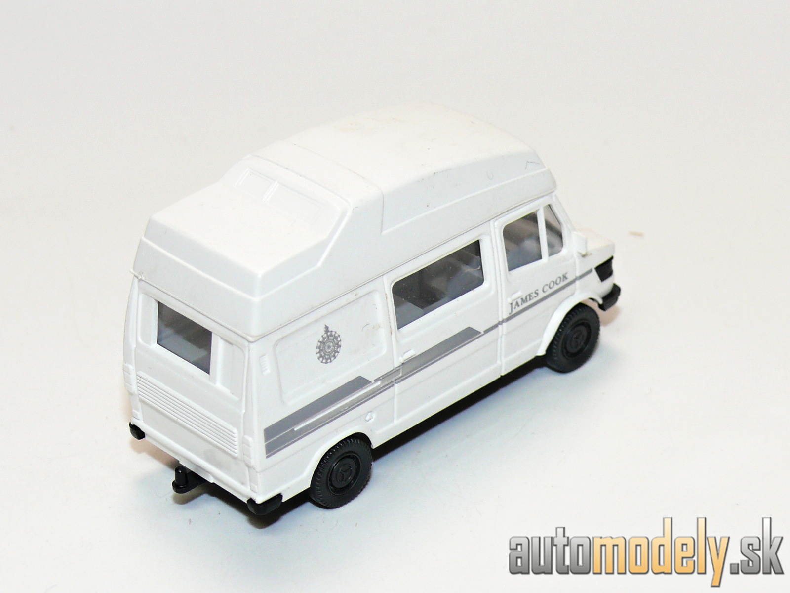 Wiking 267 - Mercedes-Benz MB 207 D Wohnmobil "James Cook" - 1:87