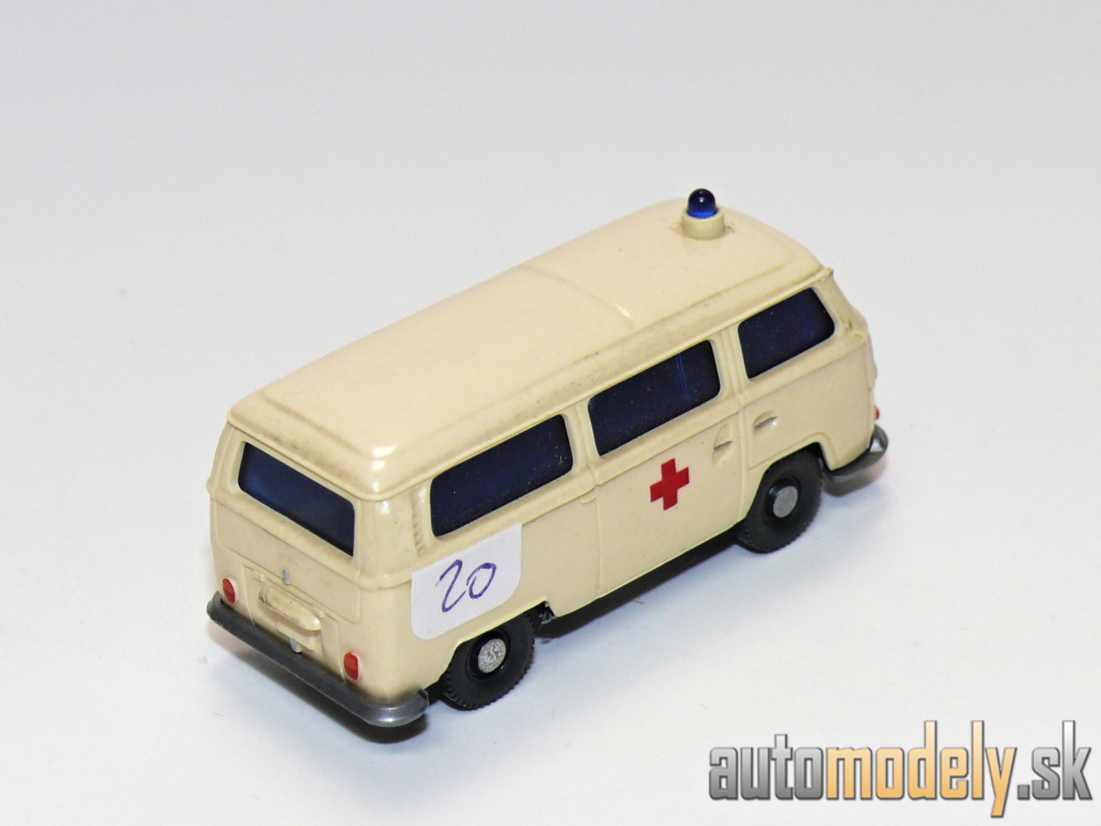 Wiking 320/17 - VW T2 Bus Krankenwagen - 1:87
