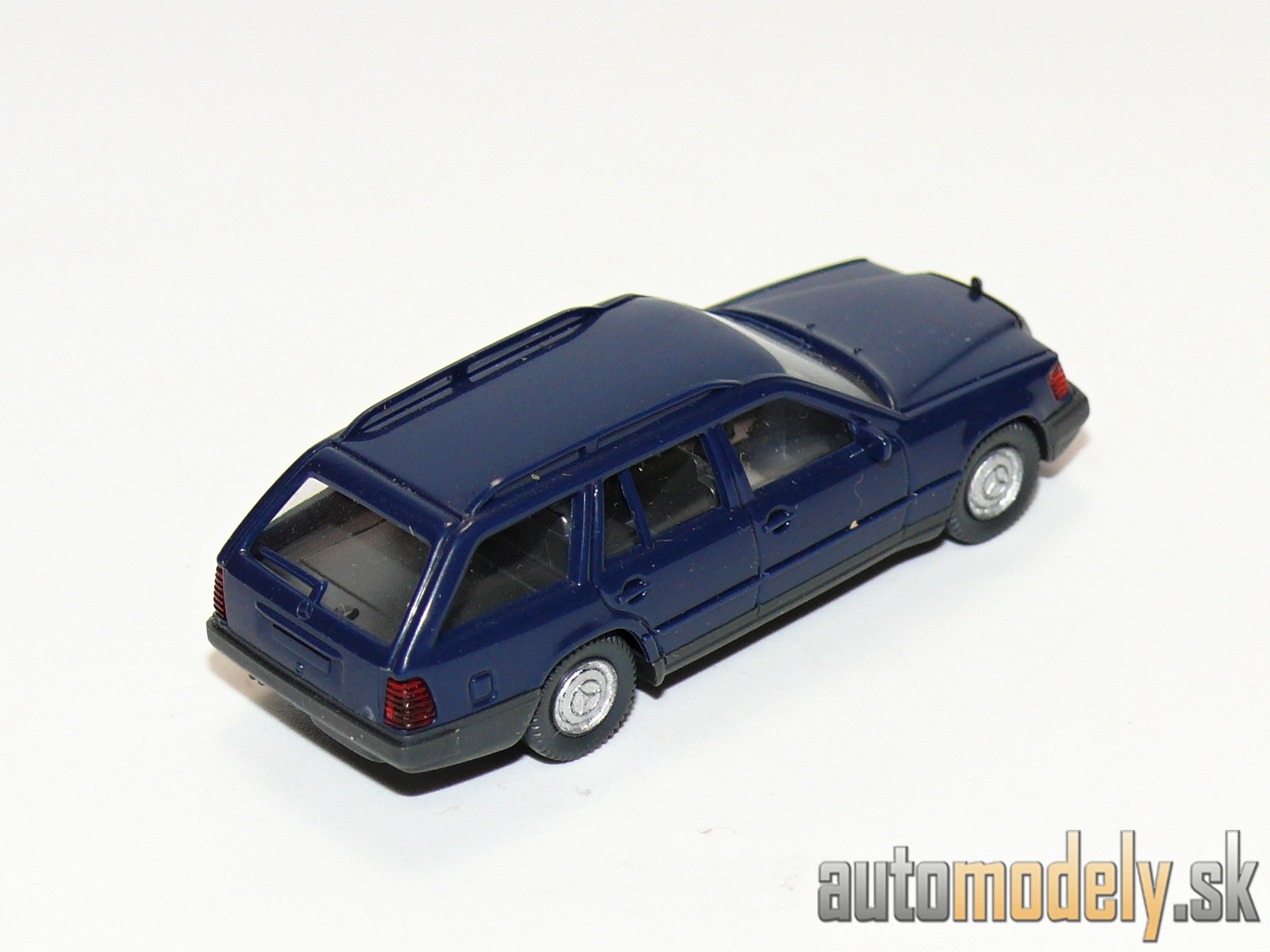 Wiking 154/3 - Mercedes Benz 230 TE Kombi - 1:87
