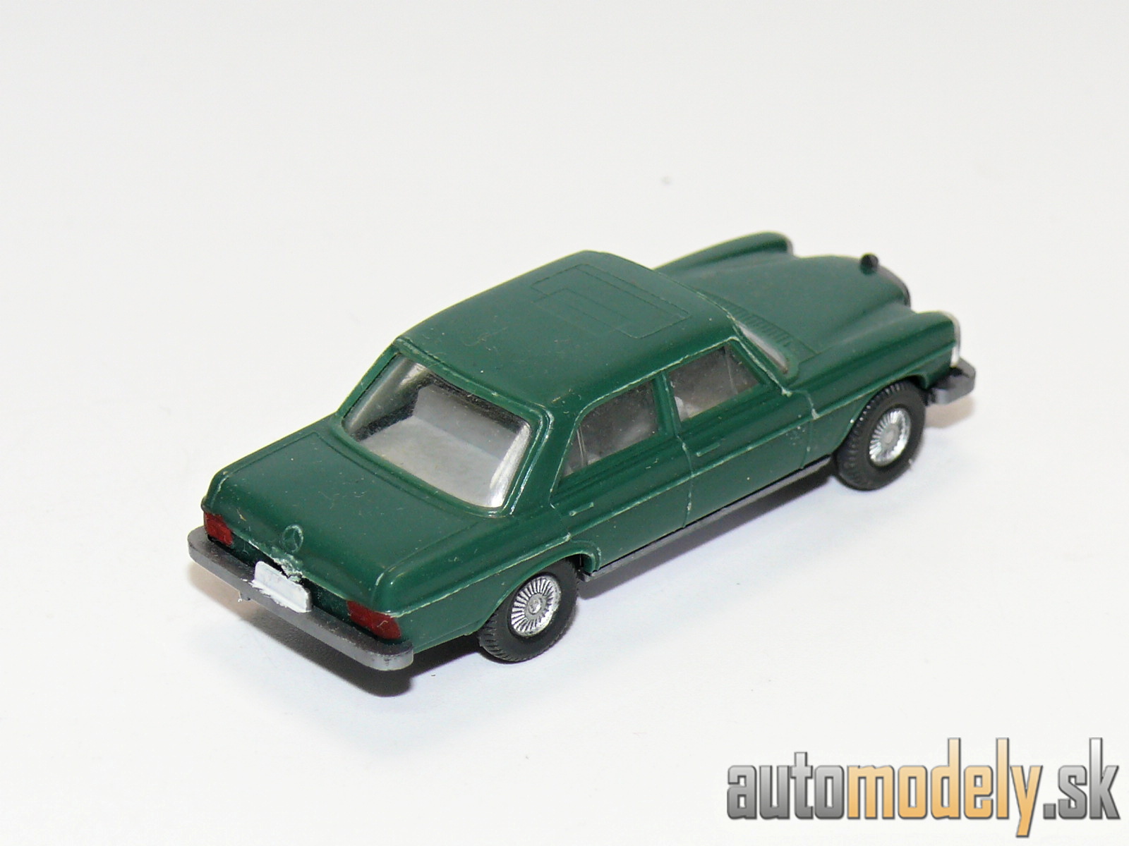 Wiking 141/3 - Mercedes Benz 200/8 Limousine - 1:87