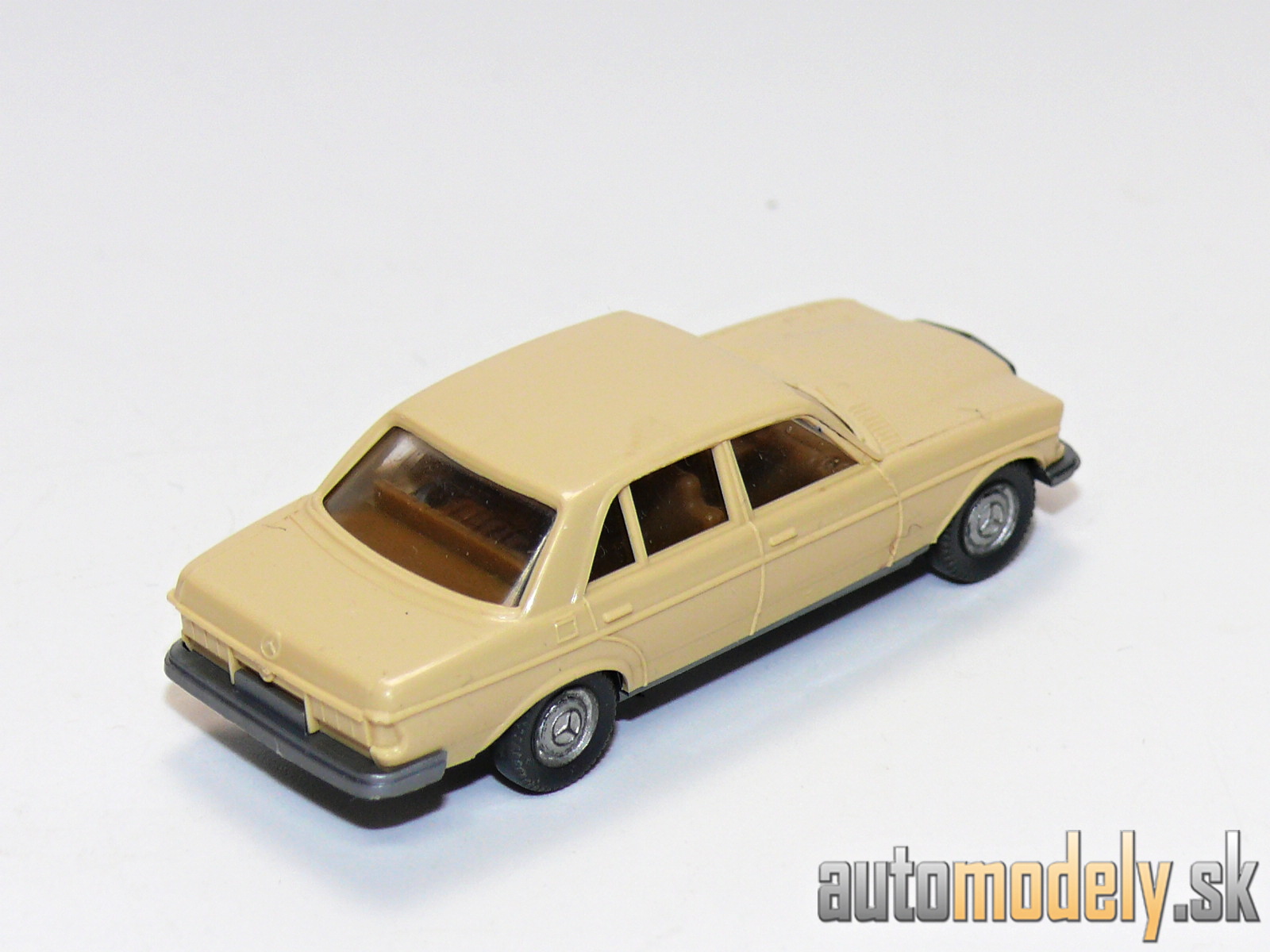 Wiking 152/1 - Mercedes Benz 240 D - 1:87