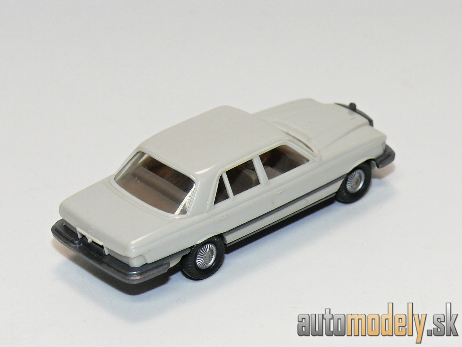 Wiking 151/1 - Mercedes Benz 450 SE - 1:87