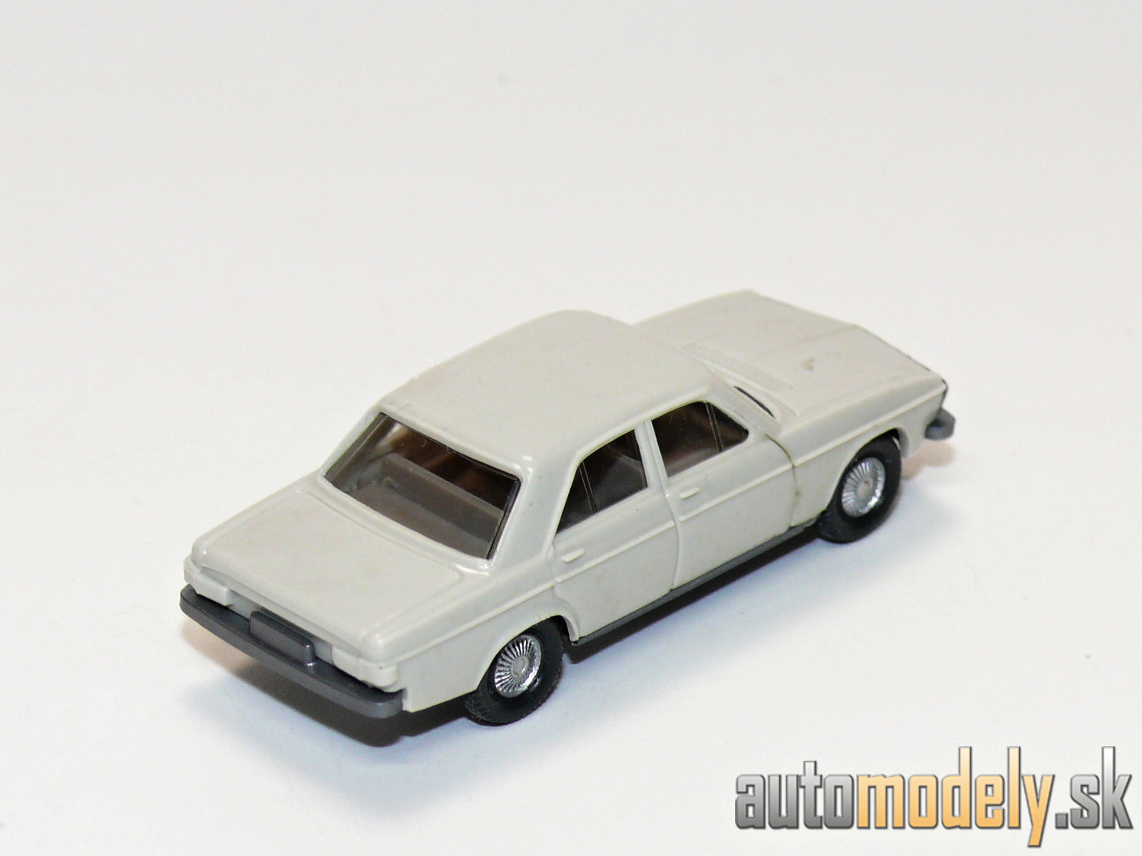 Wiking 120/6 - Audi 100 Limousine - 1:87