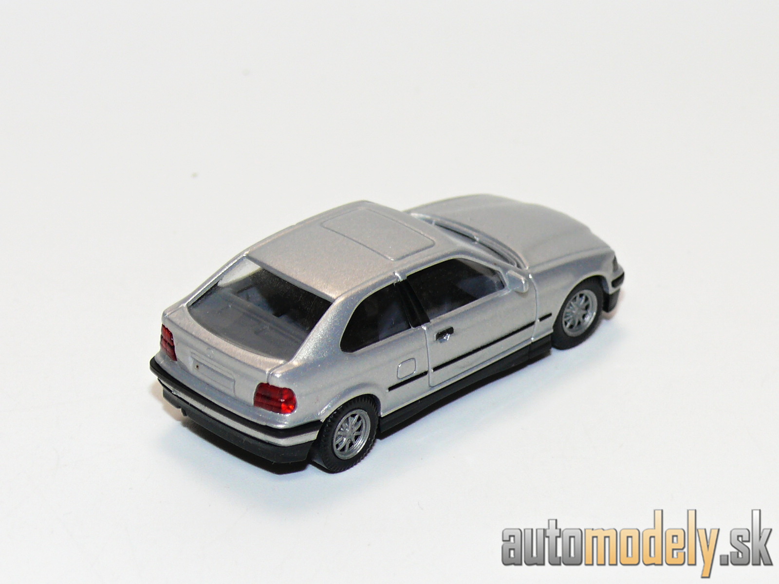 Wiking 198/1 - BMW 320i Compact - 1:87