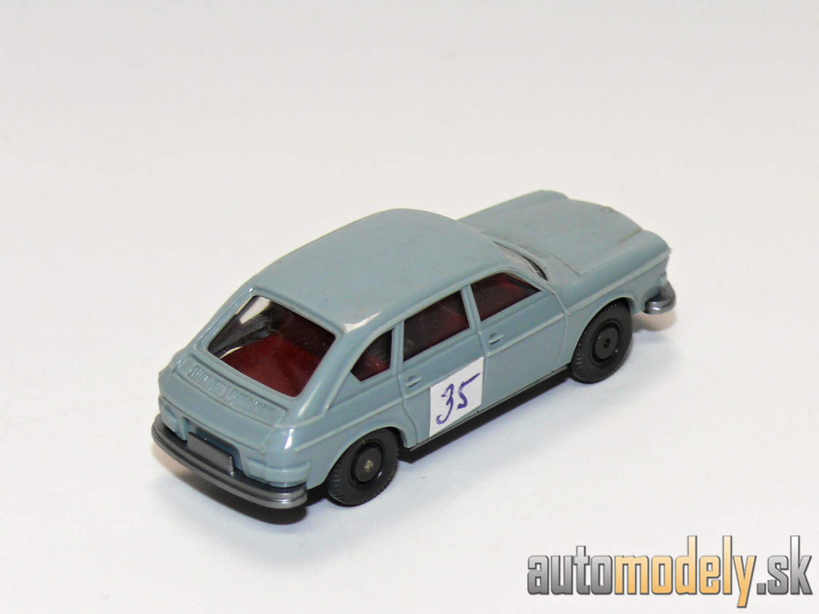 Wiking 46/1 - VW 411 Limousine - 1:87