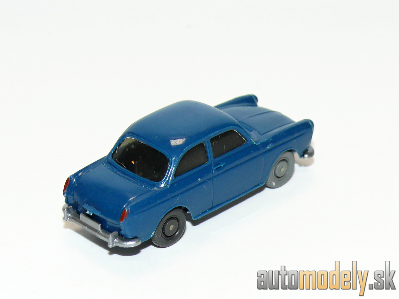 Wiking 40/12 - VW 1500 Stufenheck Eckhauber - 1:87