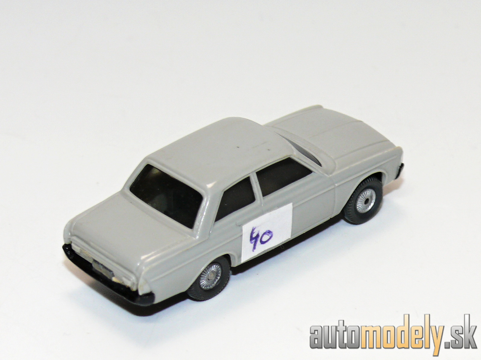 Wiking 204/1 - Ford Taunus 20 M - 1:87