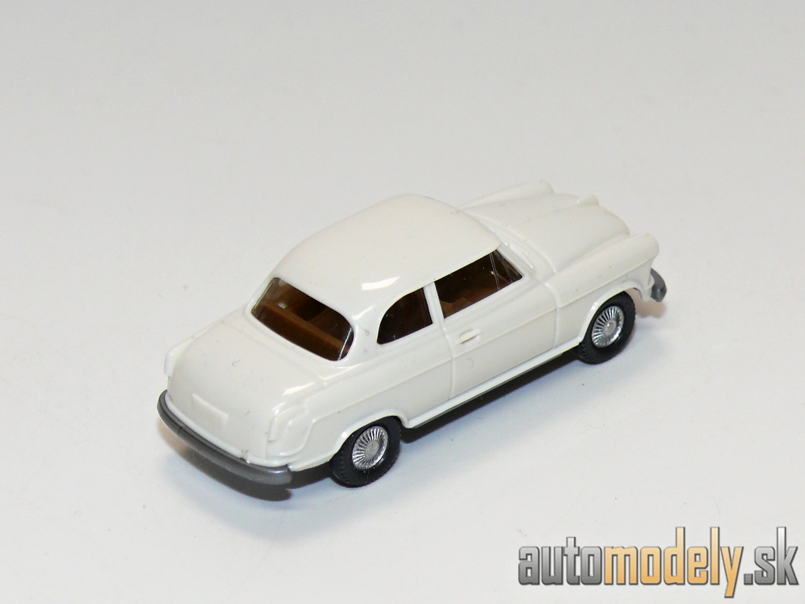 Wiking 823/1 - Borgward Isabella - 1:87