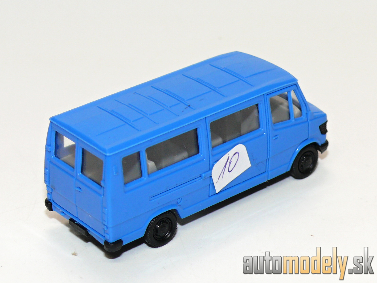 Herpa - Mercedes-Benz 207 D - 1:87