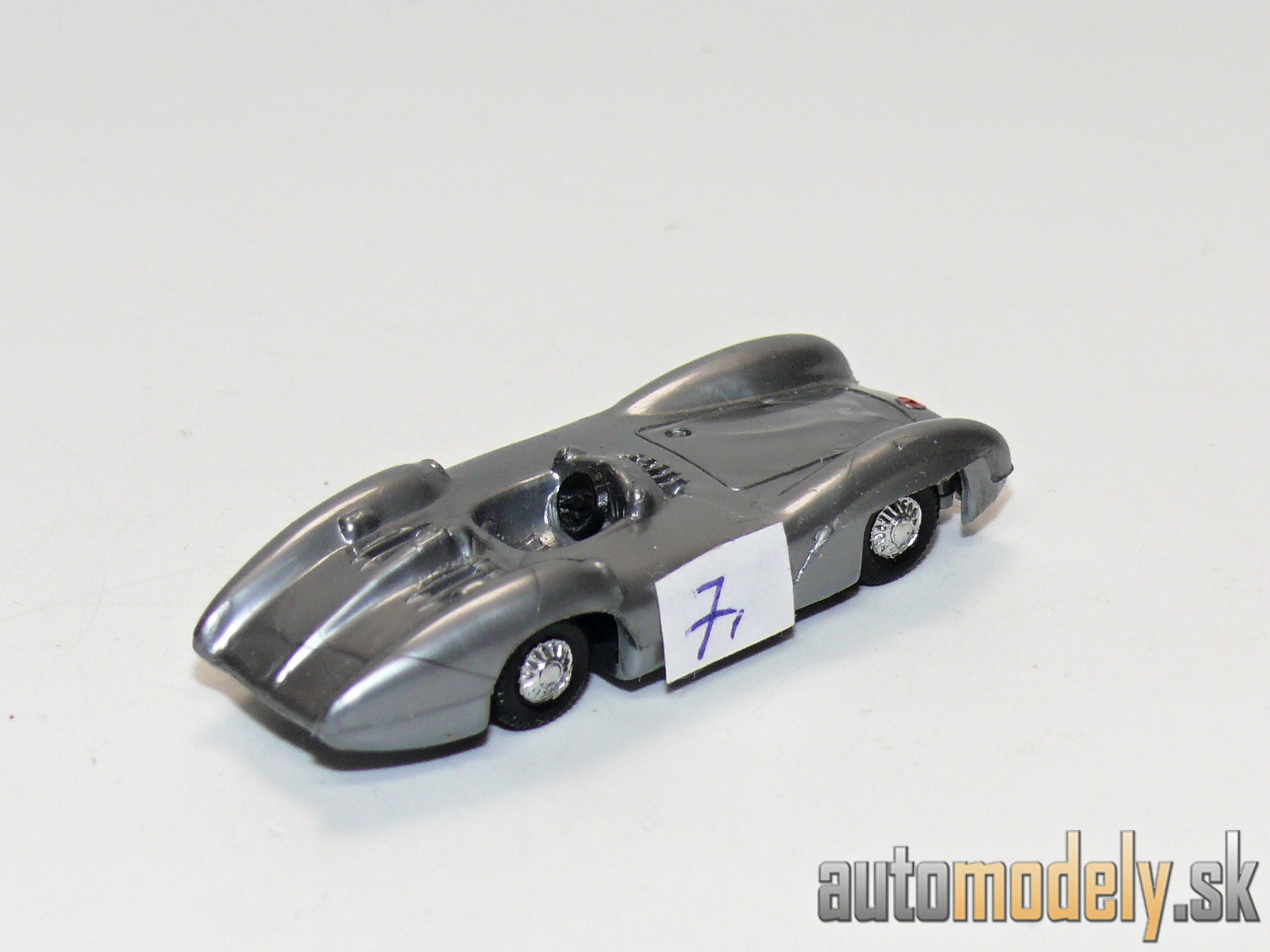 EKO - Mercedes-Benz 2049 - 1:86