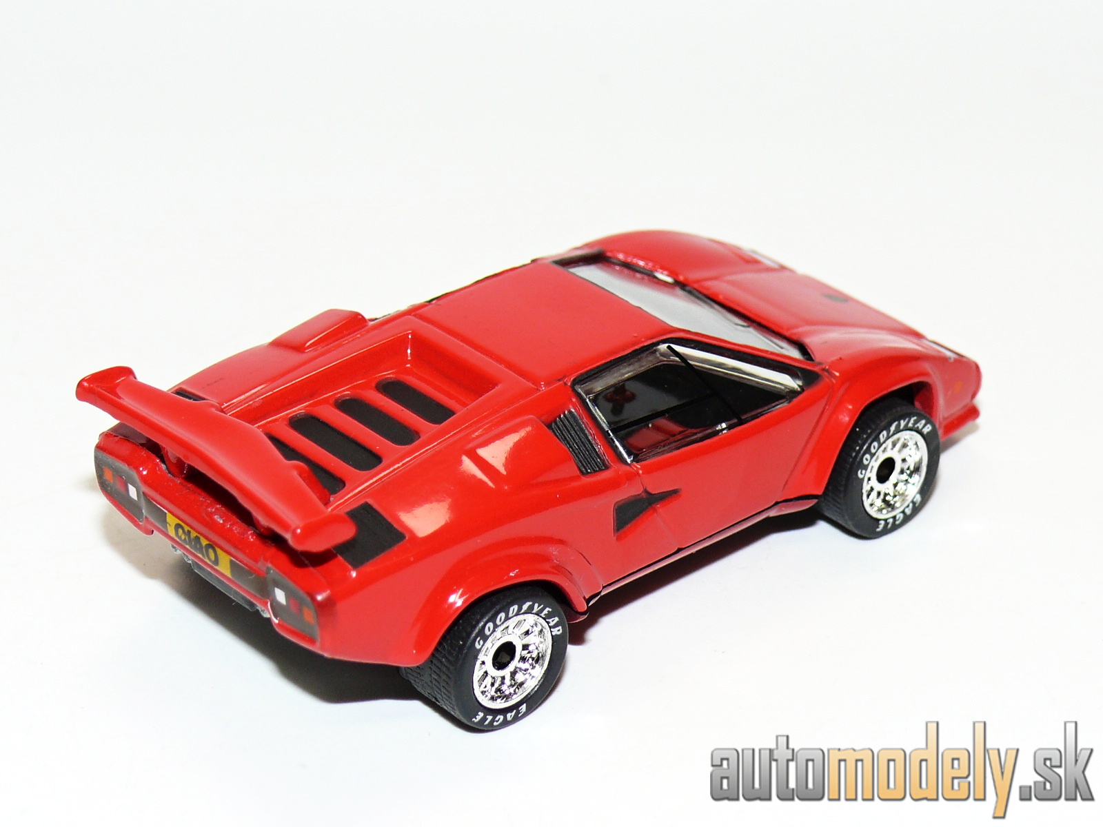 Matchbox Ultra - 1985 Lamborghini Countach LP500S