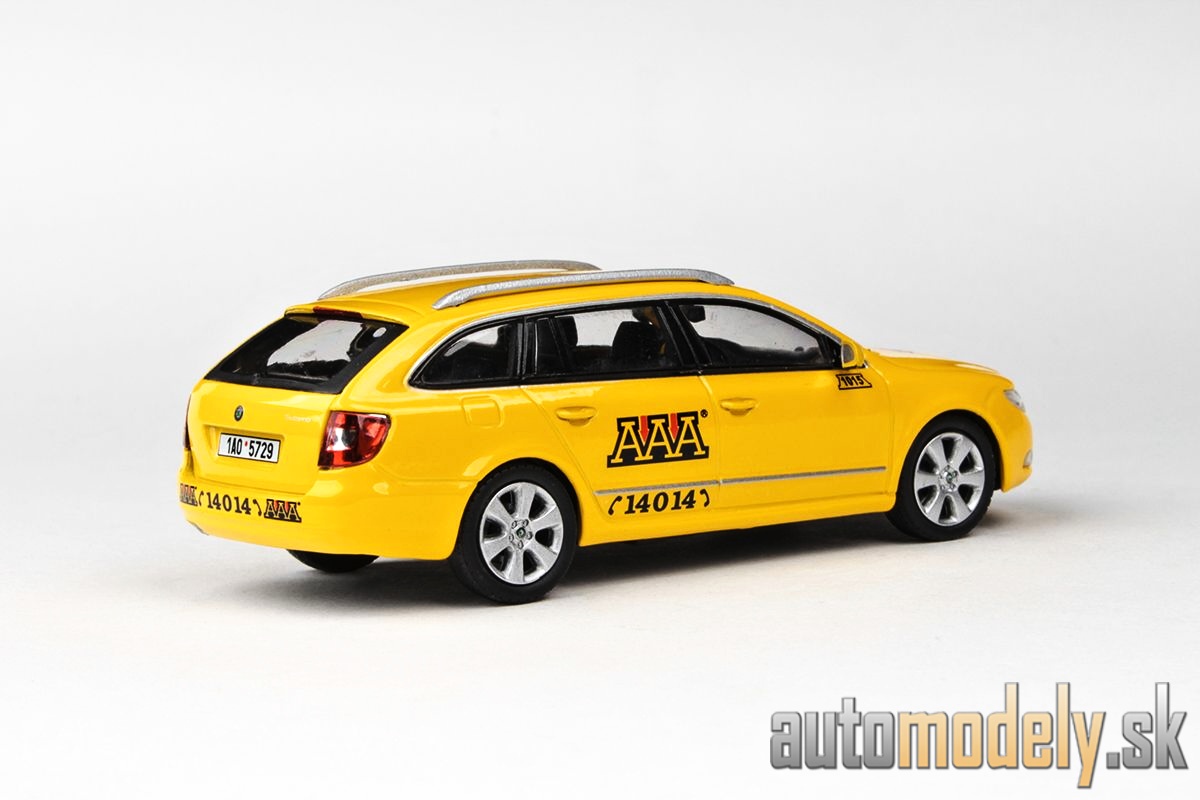 Abrex - Škoda Superb II Combi (2009) AAA Taxi - 1:43