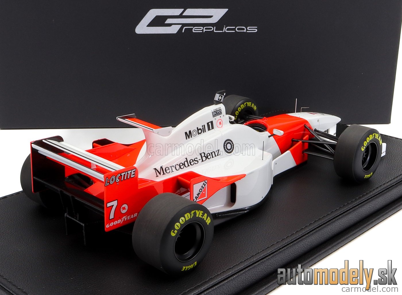 GP-REPLICAS - McLAREN - F1 MP4/11 3.0L V10 TEAM MERCEDES CENTRAL WING N 7 6th MONACO GP 1996 MIKA HAKKINEN - CON VETRINA - WITH SHOWCASE - 1:18