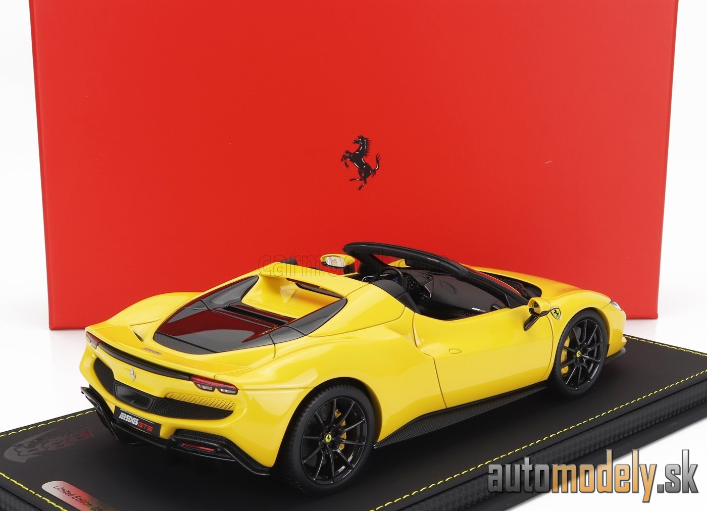 BBR-MODELS - FERRARI - 296 GTS SPIDER 2022 - CON VETRINA - WITH SHOWCASE (GIALLO MODENA - YELLOW) - 1:18