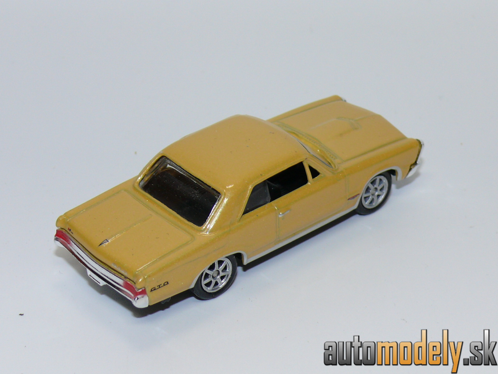 Welly 52230 - 1965 Pontiac GTO - 1:60
