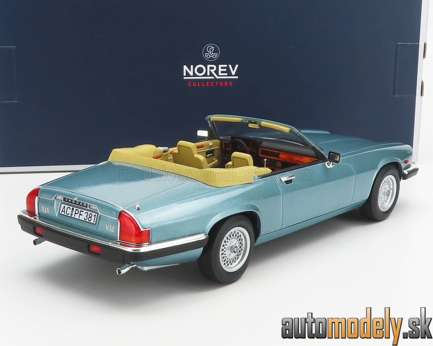Norev - JAGUAR - XJ-S CABRIOLET 1988 - LIGHT BLUE - 1:18