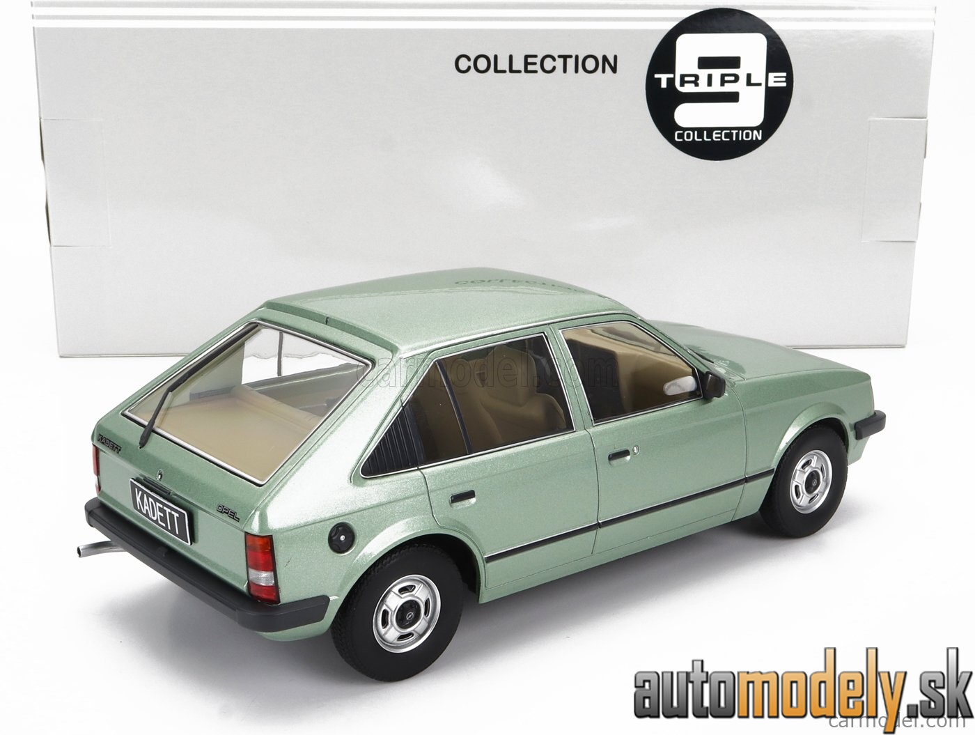 Triple9 - OPEL KADETT D 1984 GREEN MET - 1:18
