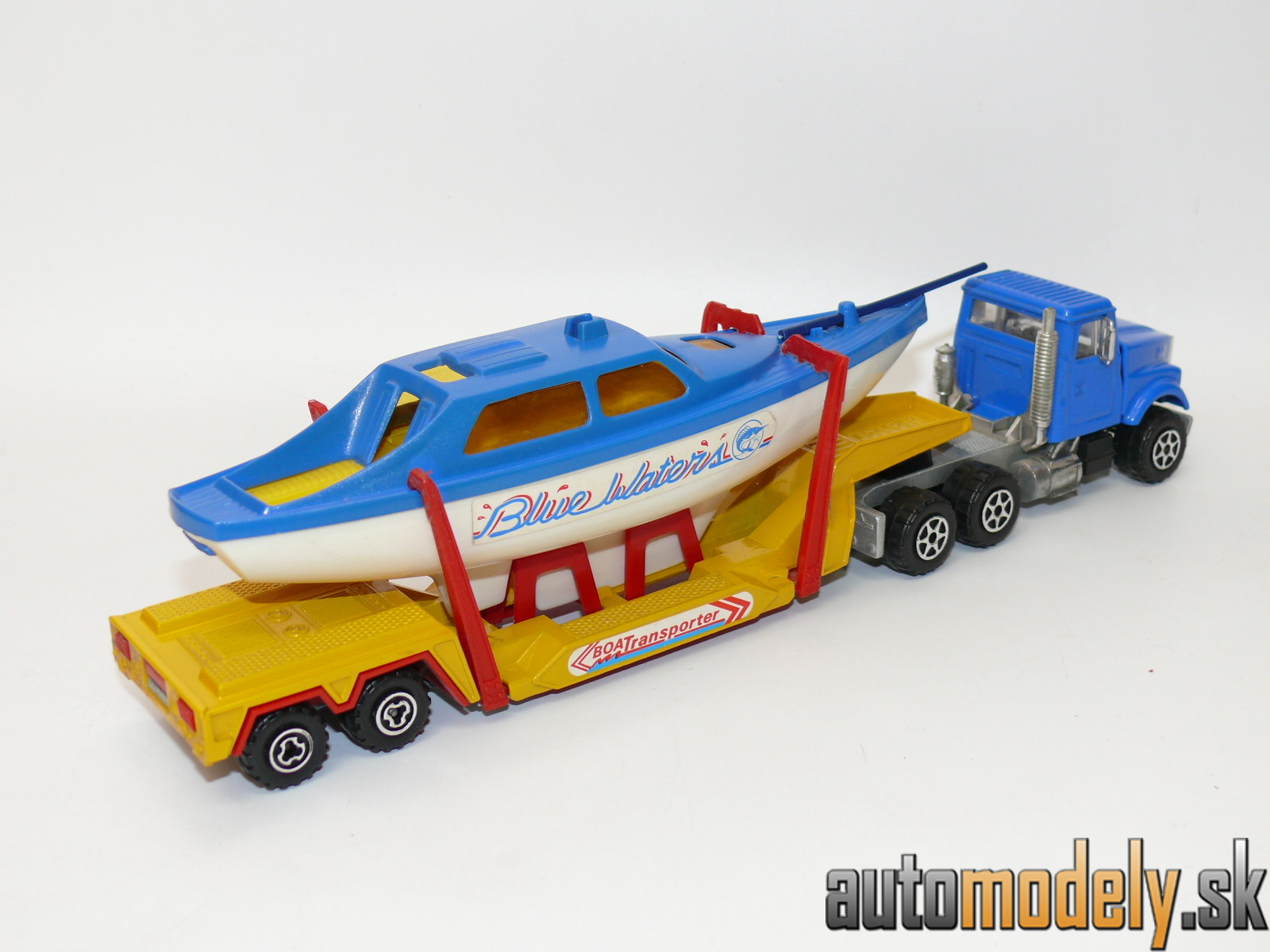 Majorette - Boat Transporter "Blue Waters" - 1:60
