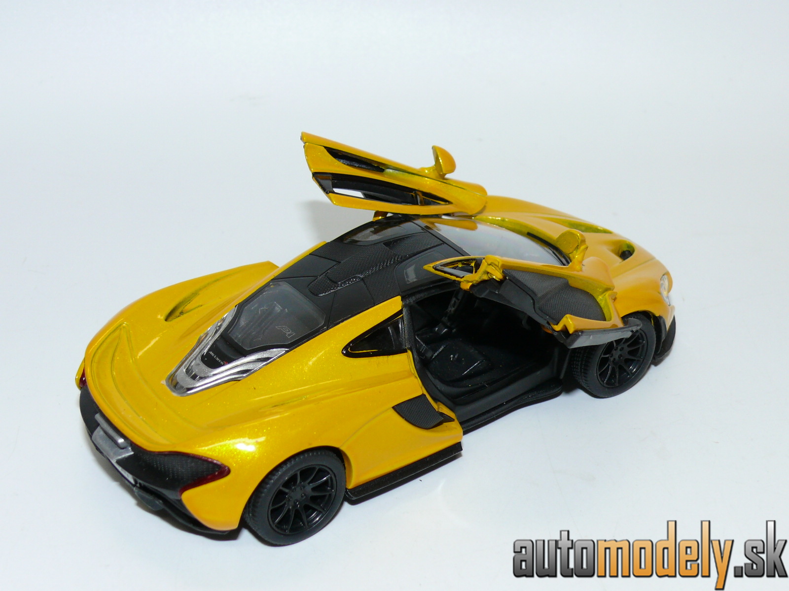 Kinsmart KT5393 - McLaren P1 - 1:36