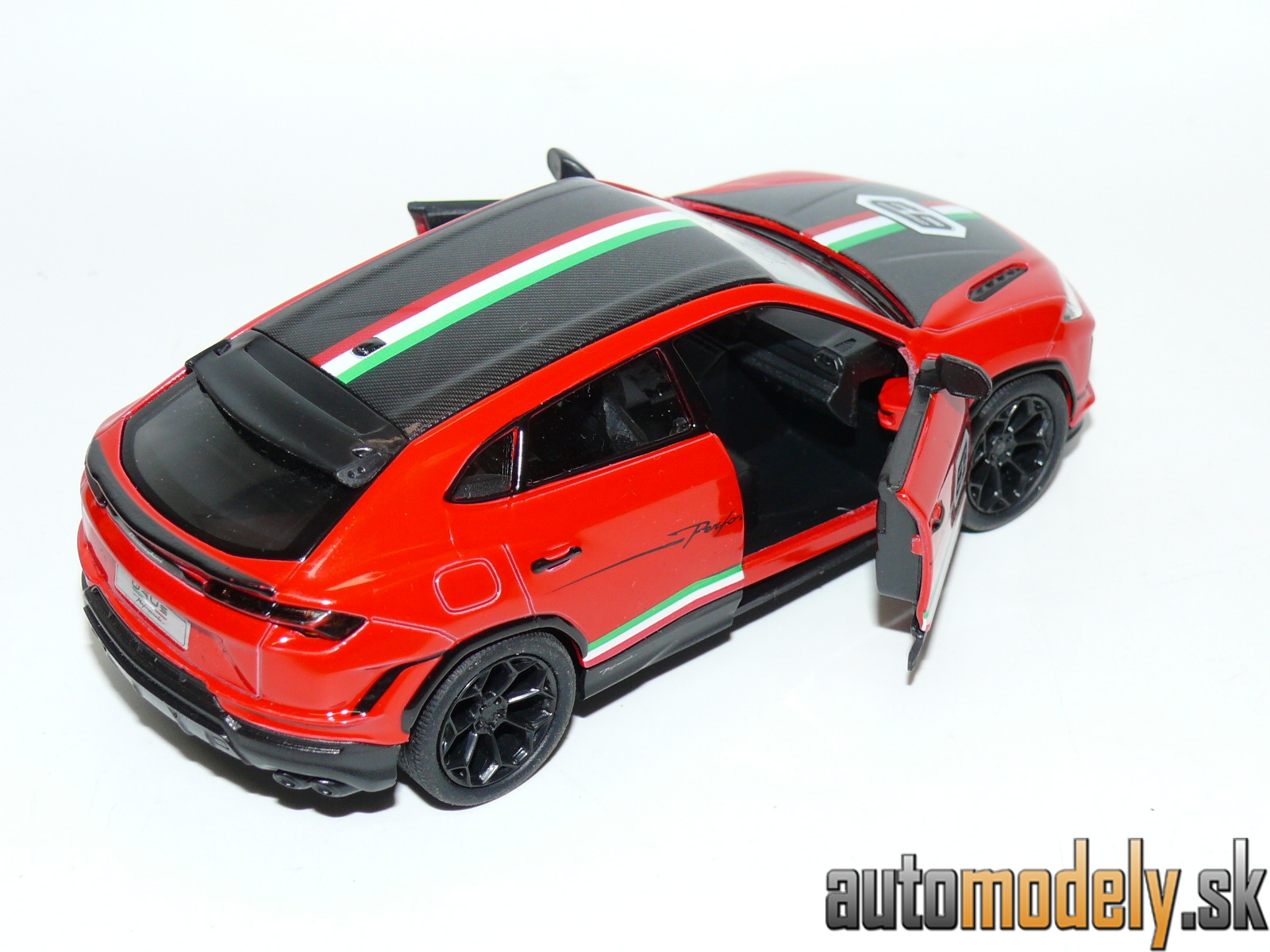 Kinsmart KT5447 - Lamborghini Urus Performante - 1:40