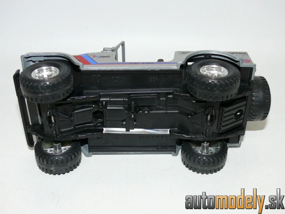 Burago - Jeep CJ-7 - 1:24