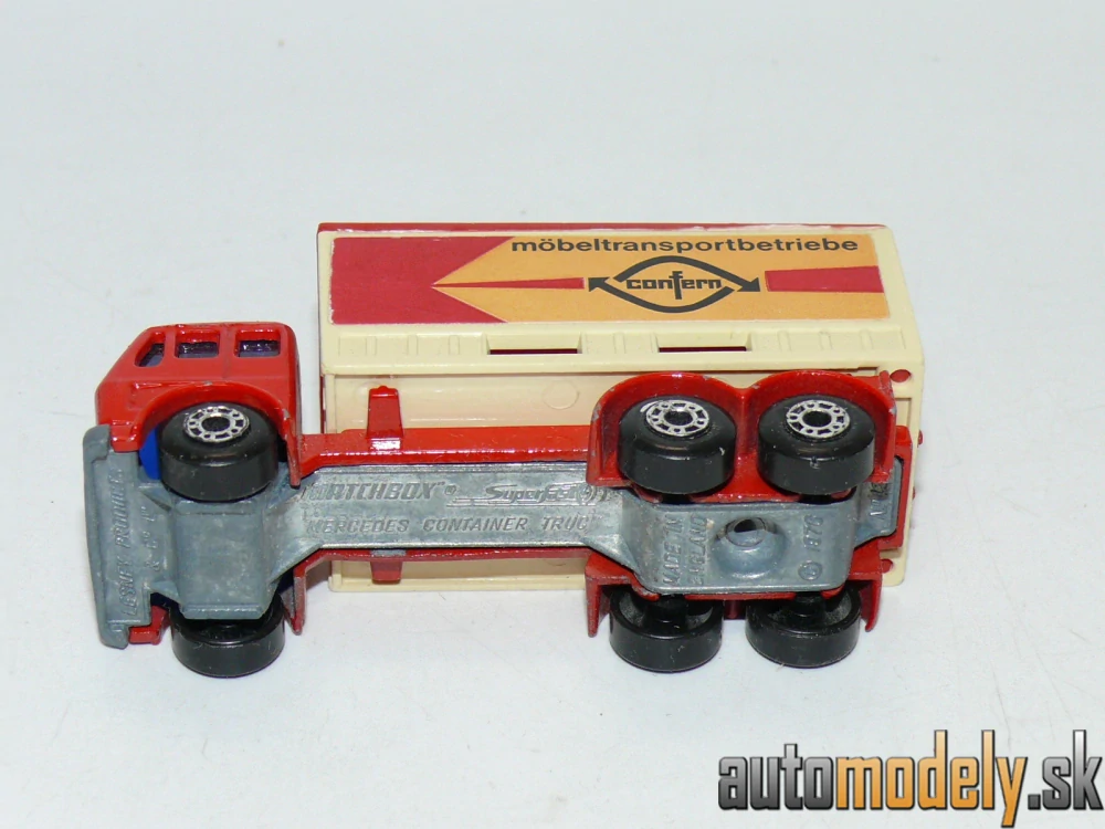 Matchbox No. 42 - Mercedes Container Truck