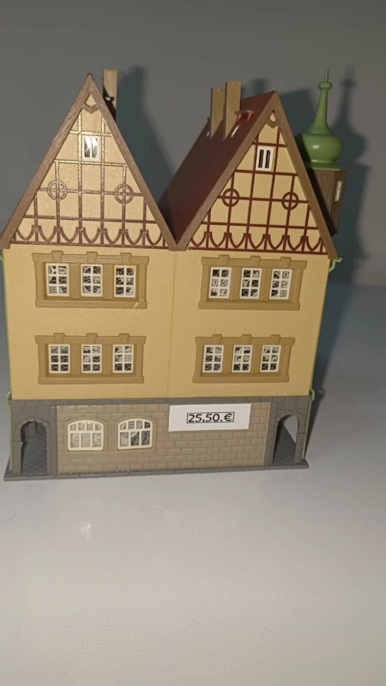 Dom - TT 1:120