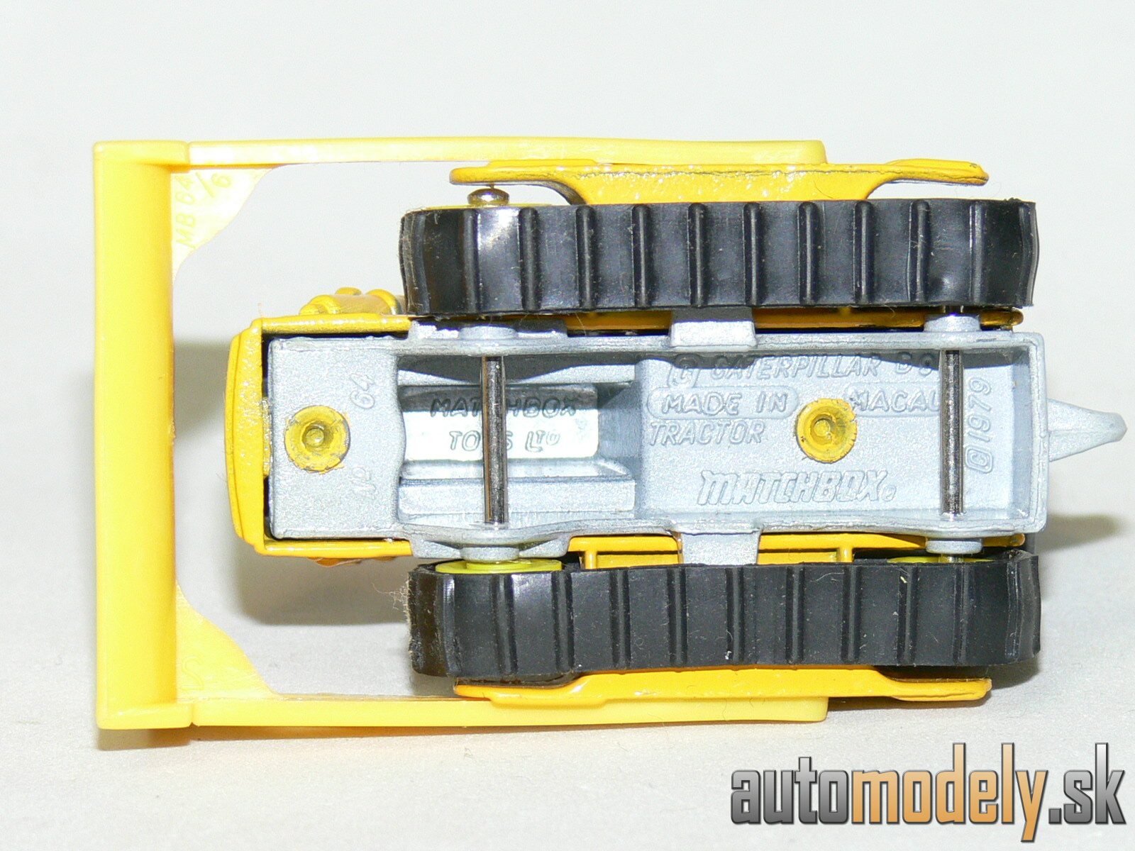 Matchbox - Caterpilar D9